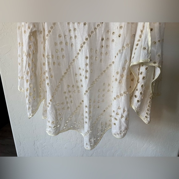 Free People|Boho blouse “Dot to dot eyelet top with split bell sleeves•Oversized - Picture 4 of 14